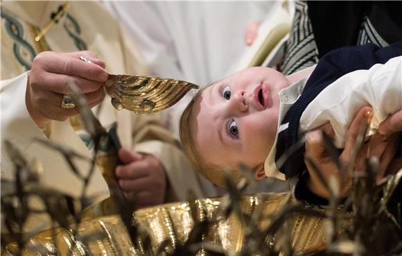 VATICAN POPE BAPTISMS