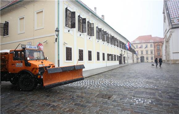 Švaljek: sve službe u Zagrebu spremne za snijeg