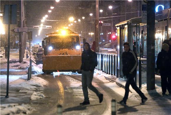 Zagreb: vozači u utorak trebaju paziti na poledicu