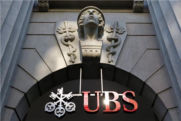 FILE SWITZERLAND UBS RESULTS