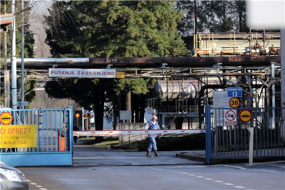 Stožer: izvoz domaće nafte značio bi kraj za sisačku rafineriju