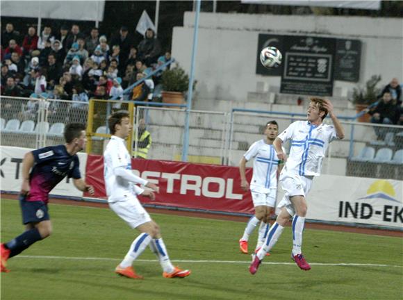 Hrvatski nogometni kup: Rijeka - Lokomotiva 11.2.2015.