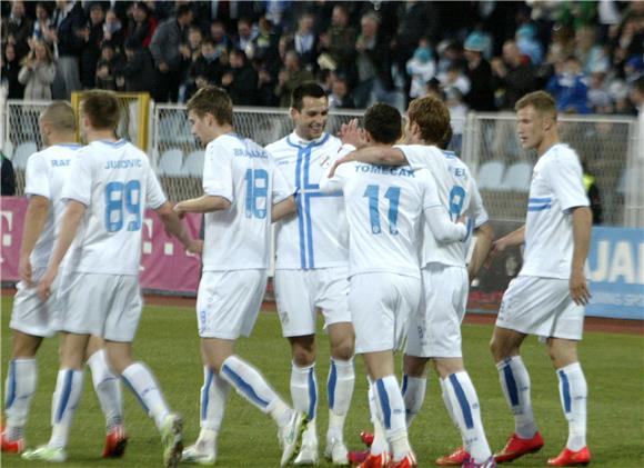 Hrvatski nogometni kup: Rijeka - Lokomotiva 11.2.2015.