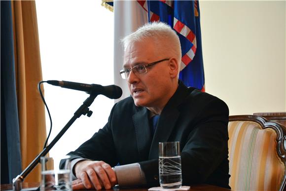 Josipović načelno podržava prijedlog zabrane kandidiranja