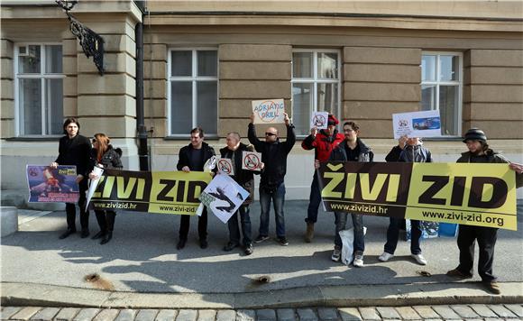 Živi zid i OraH pred Saborom: ne bušenju Jadrana 