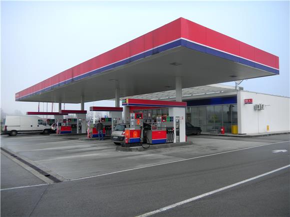 Osjetno povećanje cijena benzina na slovenskim crpkama