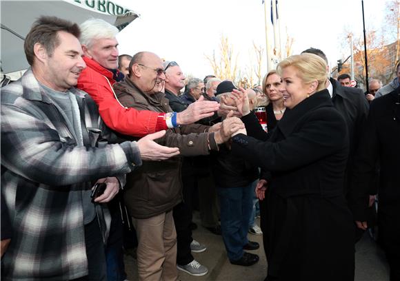 Predsjednica Grabar Kitarović kod branitelja u Savskoj