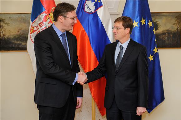 Vučić doputovao u posjet Sloveniji, u središtu pažnje gospodarstvo i EU