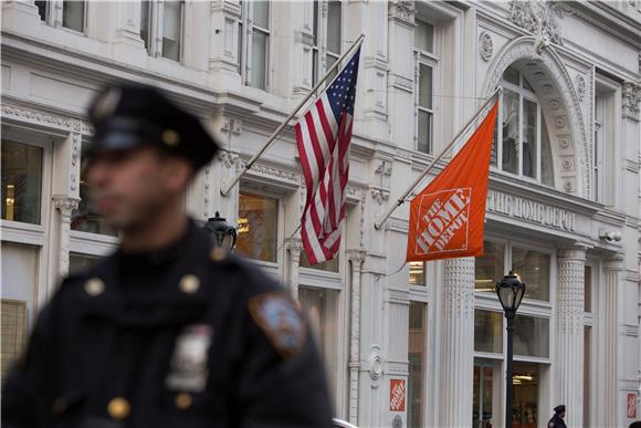 USA HOME DEPOT SHOOTING