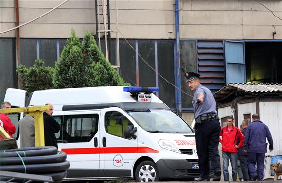 Tuzla: Četiri poginula u obrušavanju zemlje, stradali skupljajući ugljen