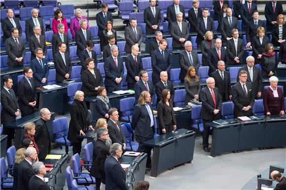 Njemački parlament danas glasuje o produljenju pomoći Grčkoj