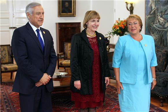 Minister Pusic attending conference on women in Chile