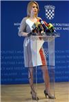 Konferencija za medije ministrice Opačić