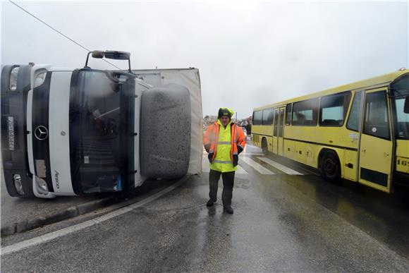 Olujno nevrijeme u Podstrani kraj Splita