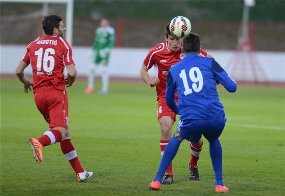 HNL: Split - Slaven Belupo 1-0 poluvrijeme