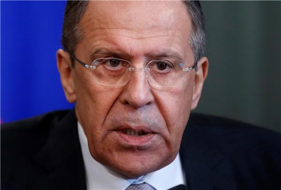 Lavrov optužio Tuska za raspirivanje napetosti oko Ukrajine