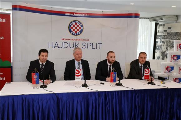 Hajduk i tvrtka ''Samoborka'' potpisali ugovor o poslovnoj suradnji