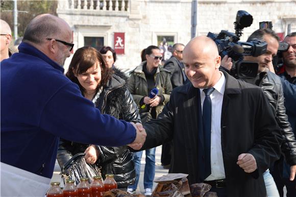 Sajam zadruga hrvatskih branitelja u Dubrovniku