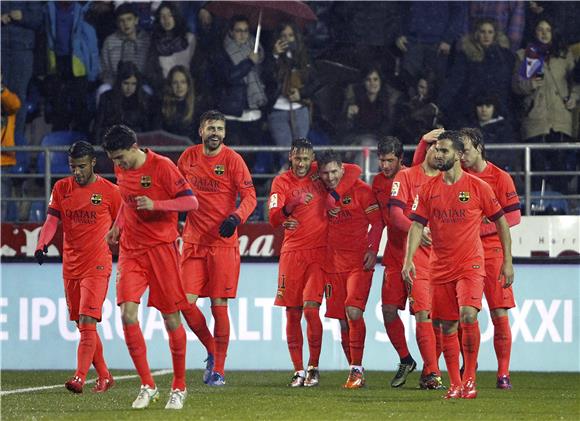 Eibar-Barcelona 0-2, asistencija Rakitića