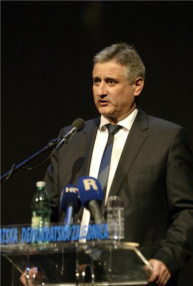 Karamarko: drugi povijesni zadatak HDZ-a je vraćanje dostojanstva i borba za kvalitetan život