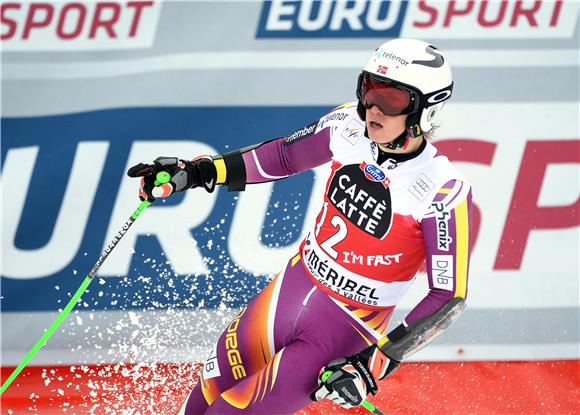 Veleslalom: Kristoffersen vodi, Zubčić 19.