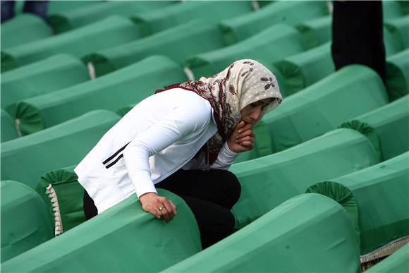 Na godišnjici Srebrenice u srpnju očekuje se 50.000 ljudi, dolazi Clinton, pozvan i Obama