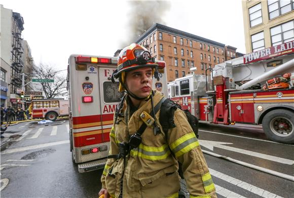 USA NEW YORK BUILDING COLLAPSE