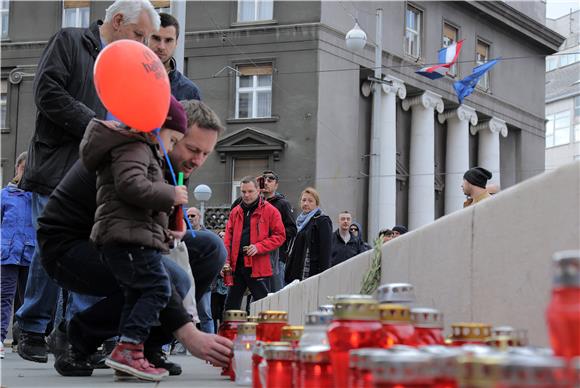 Ispred HNB-a završen prosvjed udruge Franak