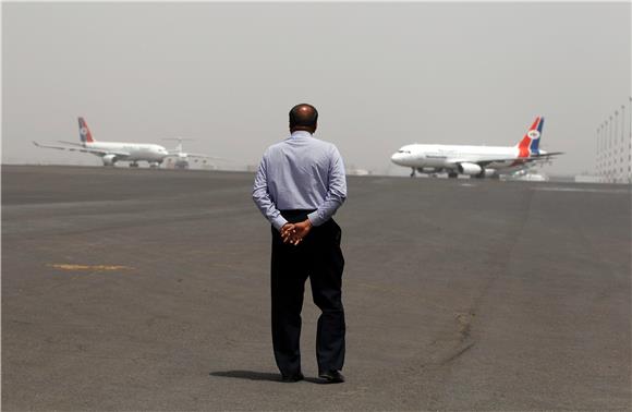 YEMEN HOUTHIS AIR EMBARGO