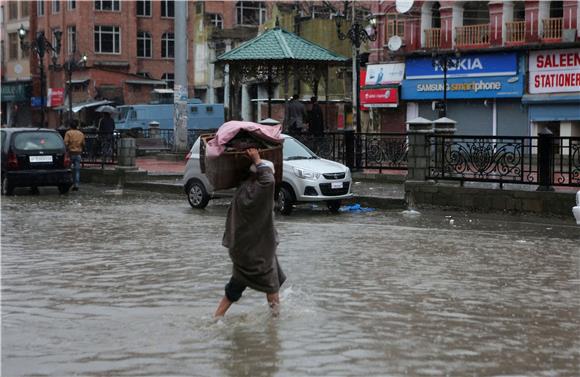 INDIA KASHMIR  RAINS