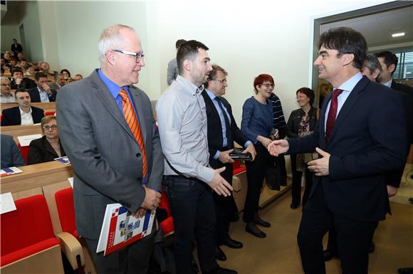 Konferencija 'Zajedno do EU fondova - velike mogućnosti za poljoprivredu'