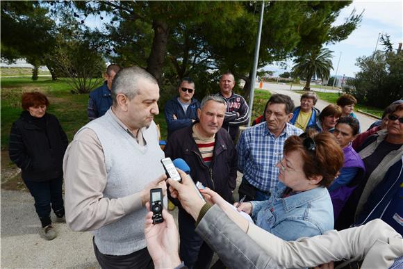 Konferencija za medije u Kaštelanskim staklenicima povodom petog tjedna štrajka radnika