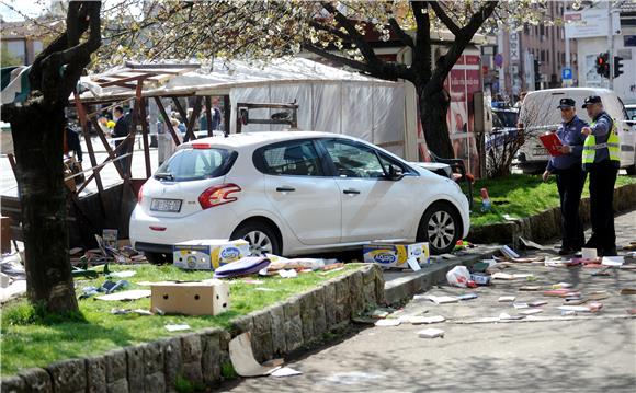 PUZ: 40-godišnjem vozaču pozlilo prije naleta na pješake na Trešnjevci