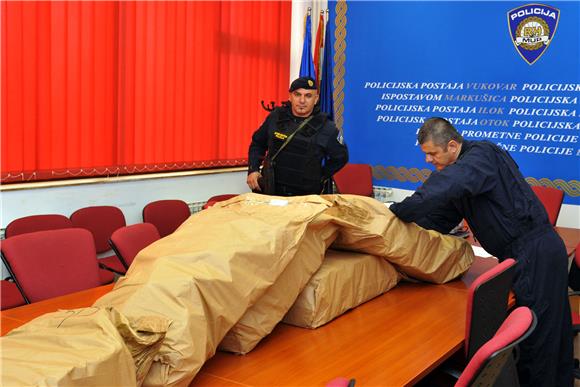 Vinkovci - najveća zapljena heroina na Bajakovu