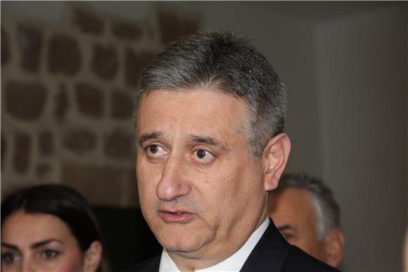 Karamarko: Ne treba eksperimentirati s Olujom