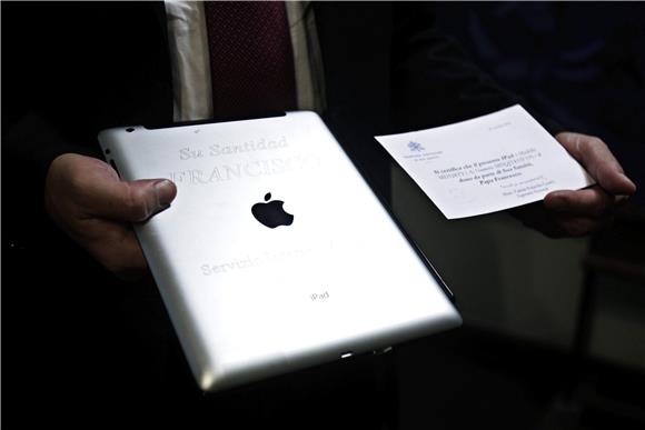 URUGUAY POPE FRANCIS IPAD AUCTION