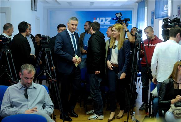 Konferencija za medije predsjednika HDZ-a Tomislava Karamarka