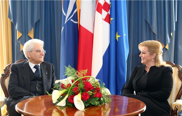 Presidents of Italy and Croatia: Illegal immigration common European problem