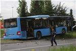 Zagreb: ZET-ov autobus udario u stup, ozlijeđeno više osoba 