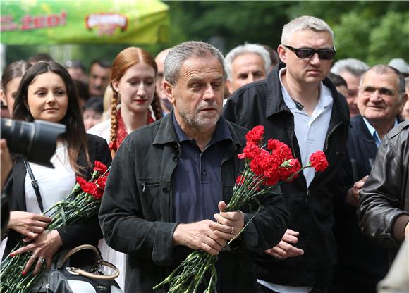 Gradonačelnik Bandić slavi Praznik rada u Maksimiru