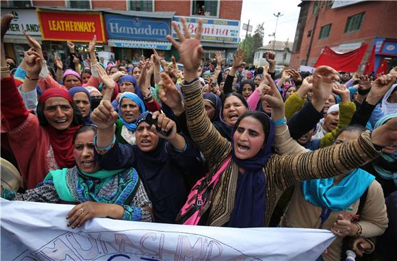 NDIA KASHMIR LABOUR DAY PROTEST