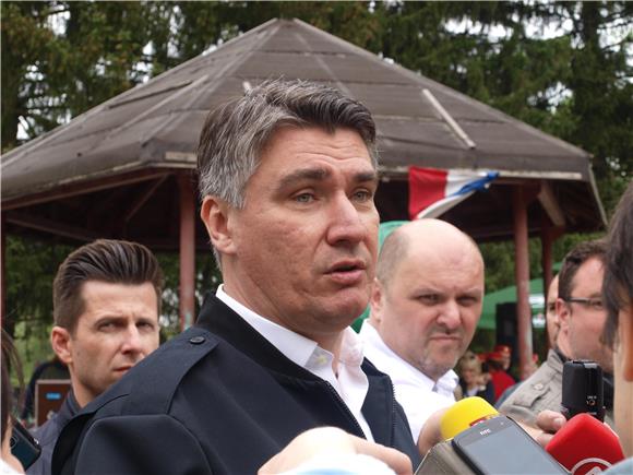 Milanović: nitko braniteljima ništa nije htio uzeti