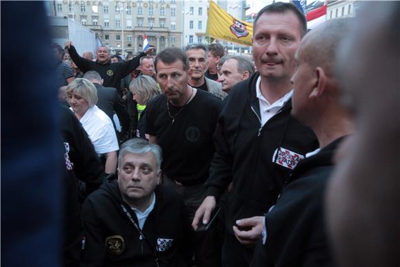 Na Trgu bana Jelačića počeo 'Skup zajedništva' 