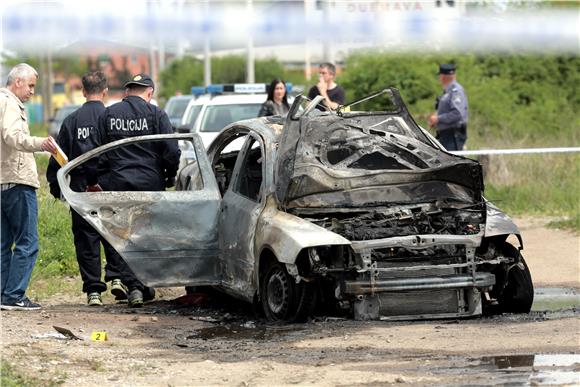 U zagrebačkoj ulici Retkovec lll pronađena zapaljena Škoda Octavia