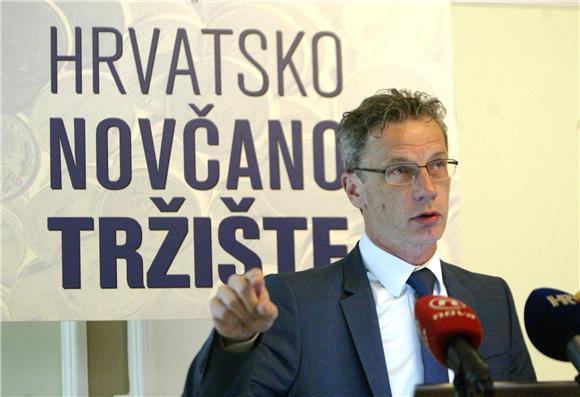 Vujčić povećao procjenu rasta BDP-a na 0,4 posto - kraća