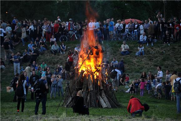 Na 70-tu obljetnicu oslobođenja Zagreba obnovljena tradicija Trnjanskih kresova 