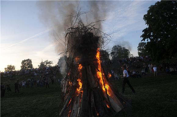 Na 70-tu obljetnicu oslobođenja Zagreba obnovljena tradicija Trnjanskih kresova 