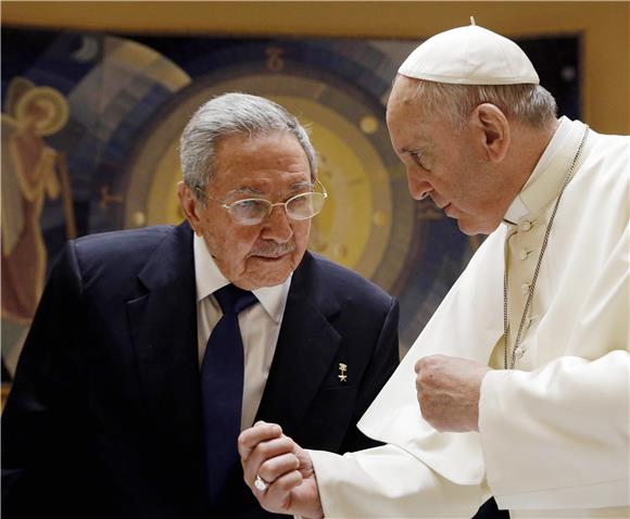 VATICAN CUBA POPE FRANCIS MEETS RAUL CASTRO