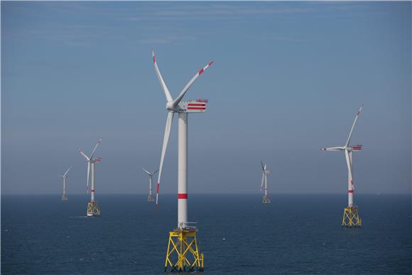 AT SEA GERMANY ENERGY OFFSHORE WIND FARM