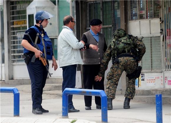 Zapad traži krizne razgovore makedonske vlade i oporbe